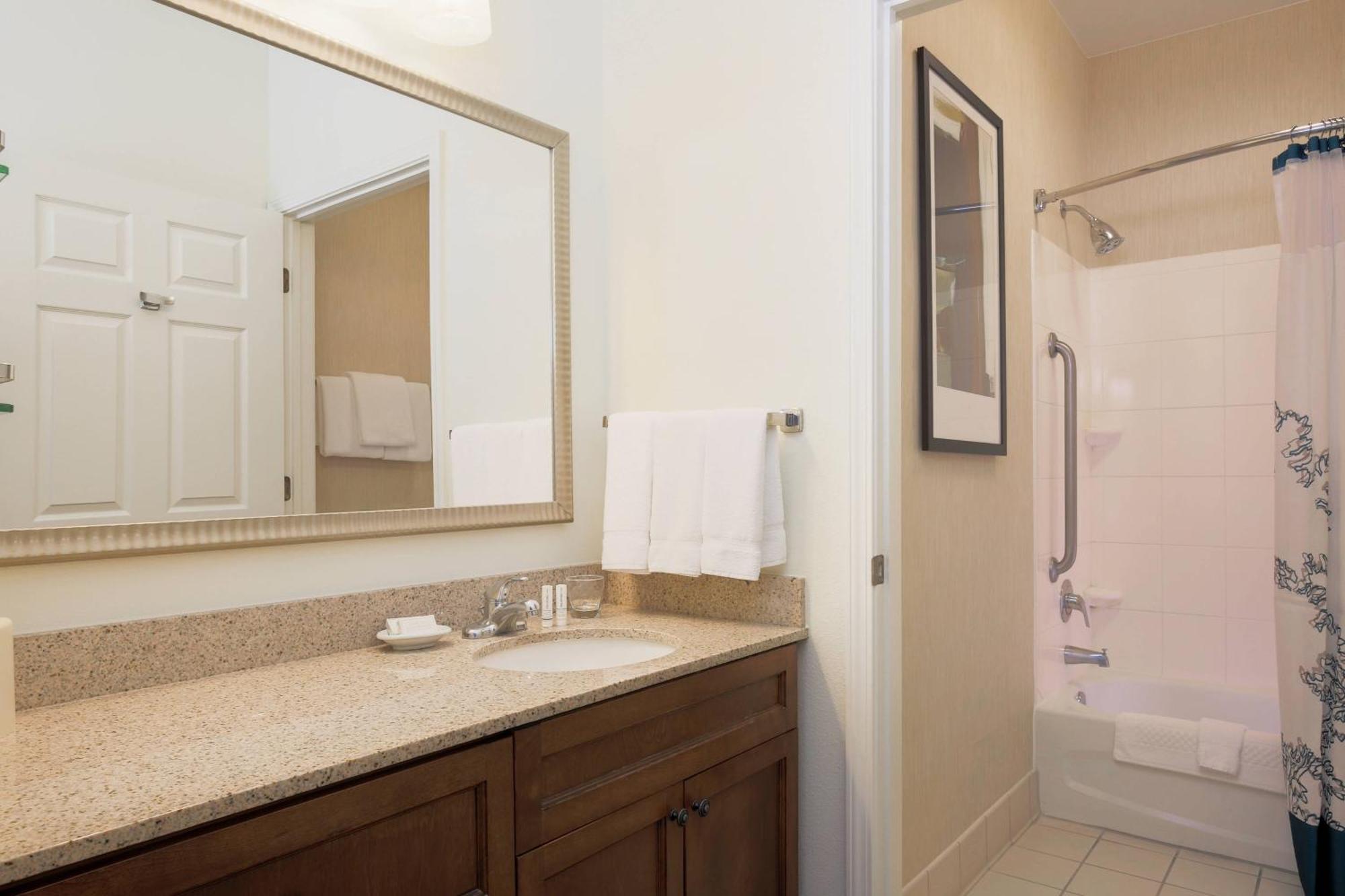 Residence Inn Chico Ngoại thất bức ảnh